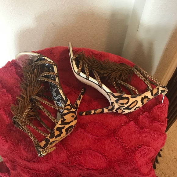 Like NEW Sam Edelman Calf Hair leopard Sandals - Picture 2 of 7